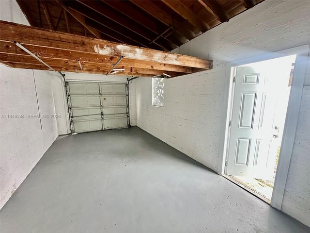 11925 NW 3rd Ave, Miami, FL 33168