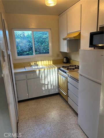 11813 Runnymede Street 45, North Hollywood (los Angeles), CA 91605