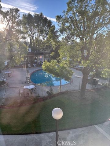 11813 Runnymede Street 45, North Hollywood (los Angeles), CA 91605