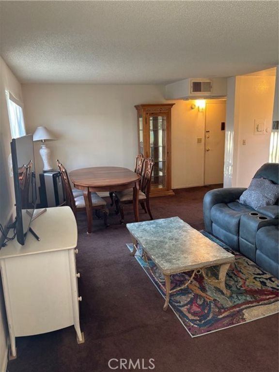 11813 Runnymede Street 45, North Hollywood (los Angeles), CA 91605