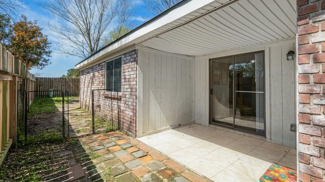 31311 N Head Drive, Spring, TX 77386