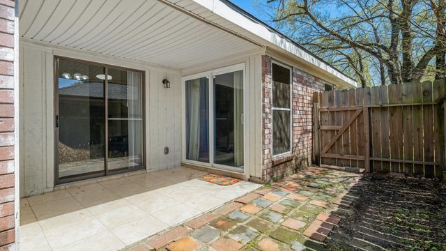 31311 N Head Drive, Spring, TX 77386