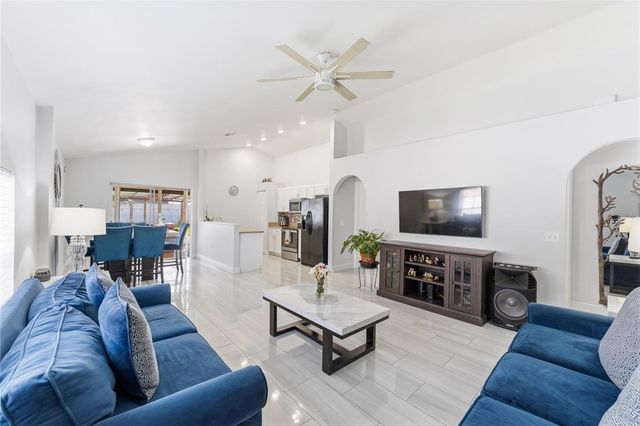 2405 WEYMOUTH COURT, Kissimmee, FL 34743