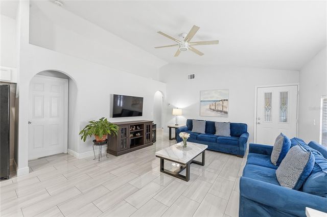 2405 WEYMOUTH COURT, Kissimmee, FL 34743