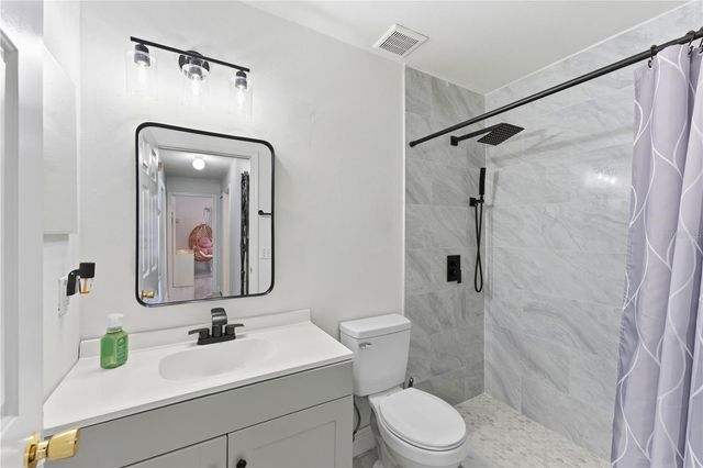 2405 WEYMOUTH COURT, Kissimmee, FL 34743