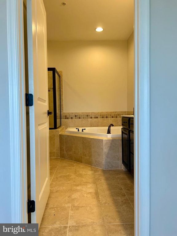 4903 JACK LINTON DR N, Frederick, MD 21703