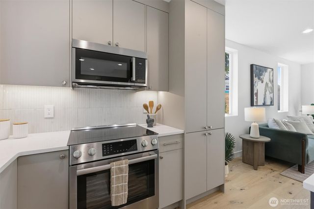 2714 58th Avenue SW, Seattle, WA 98116