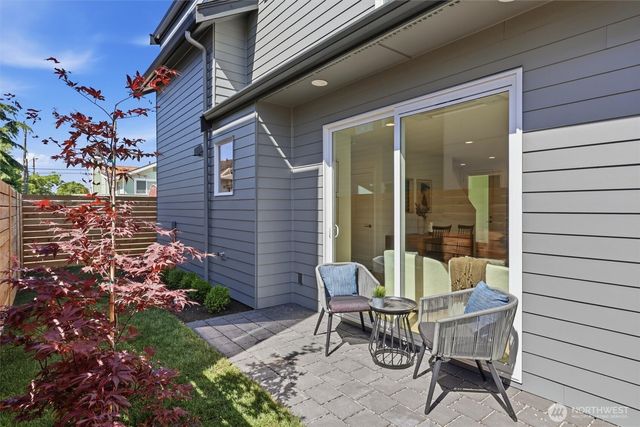 2714 58th Avenue SW, Seattle, WA 98116