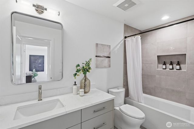 2714 58th Avenue SW, Seattle, WA 98116