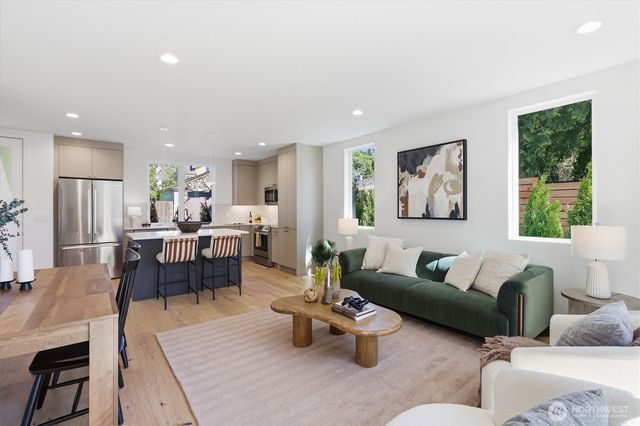 2714 58th Avenue SW, Seattle, WA 98116