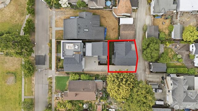 2714 58th Avenue SW, Seattle, WA 98116