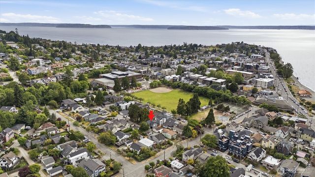 2714 58th Avenue SW, Seattle, WA 98116