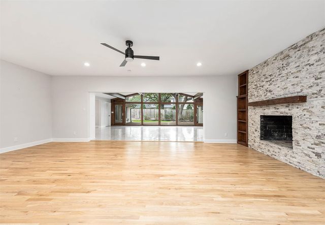5702 Bayou Glen Road, Houston, TX 77057