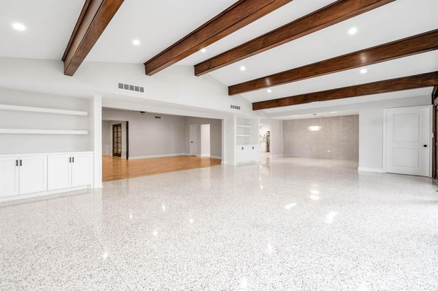 5702 Bayou Glen Road, Houston, TX 77057