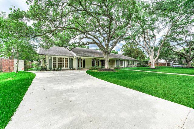 5702 Bayou Glen Road, Houston, TX 77057