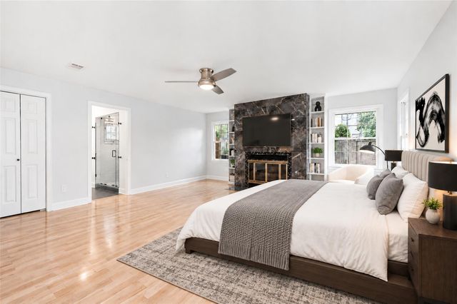 5702 Bayou Glen Road, Houston, TX 77057