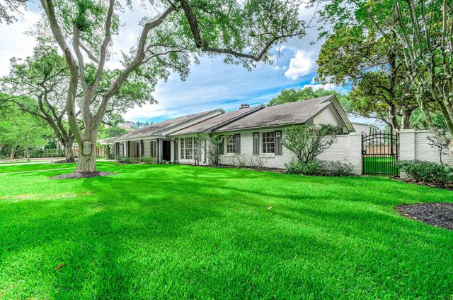 5702 Bayou Glen Road, Houston, TX 77057