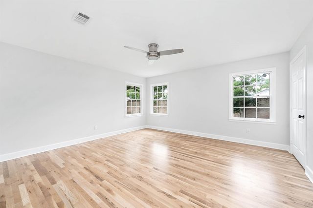 5702 Bayou Glen Road, Houston, TX 77057