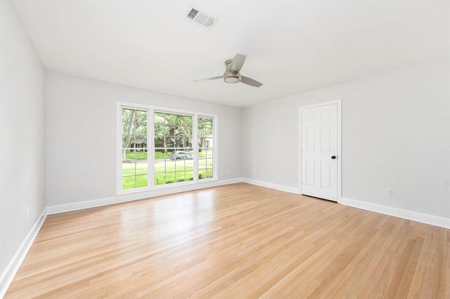 5702 Bayou Glen Road, Houston, TX 77057