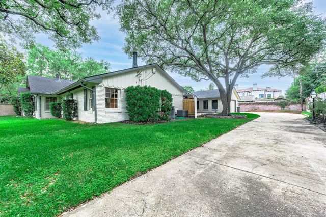 5702 Bayou Glen Road, Houston, TX 77057