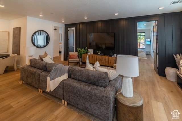 5466 S PERSIAN LN, St. George, UT 84790