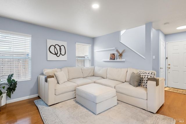 38 Tea Rose Way, Suisun City, CA 94585