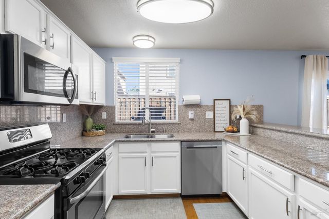 38 Tea Rose Way, Suisun City, CA 94585