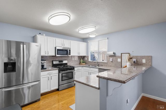 38 Tea Rose Way, Suisun City, CA 94585