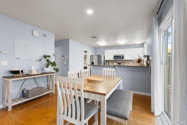 38 Tea Rose Way, Suisun City, CA 94585