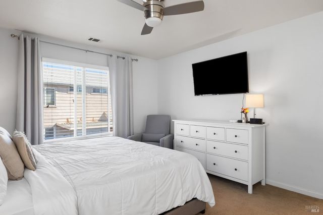 38 Tea Rose Way, Suisun City, CA 94585