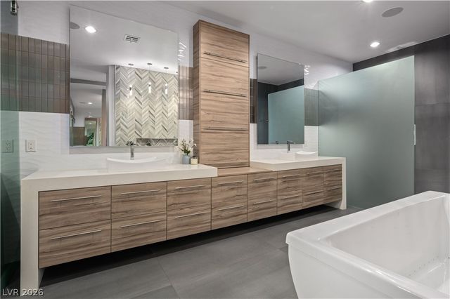 4191 Via Montagna Street, Las Vegas, NV 89129