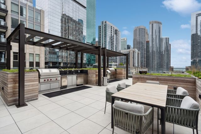 435 N Michigan Avenue 1803, Chicago, IL 60611