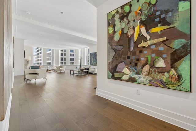 435 N Michigan Avenue 1803, Chicago, IL 60611