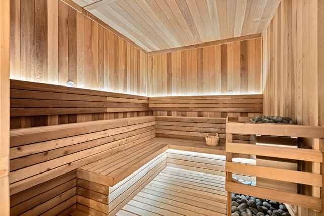 435 N Michigan Avenue 1803, Chicago, IL 60611