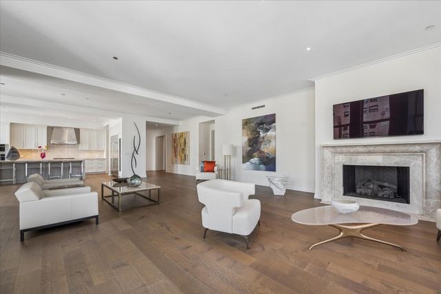 435 N Michigan Avenue 1803, Chicago, IL 60611