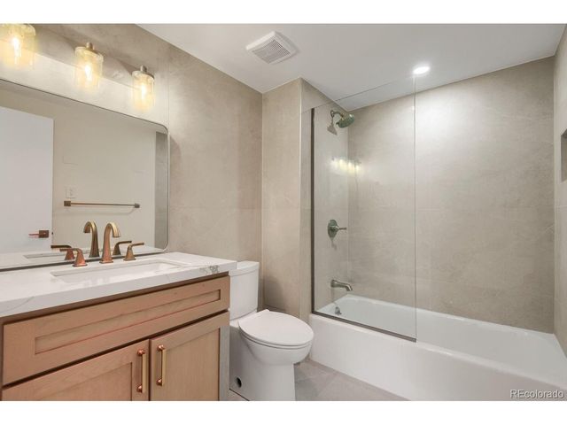 7877 E Mississippi Ave 706, Denver, CO 80247