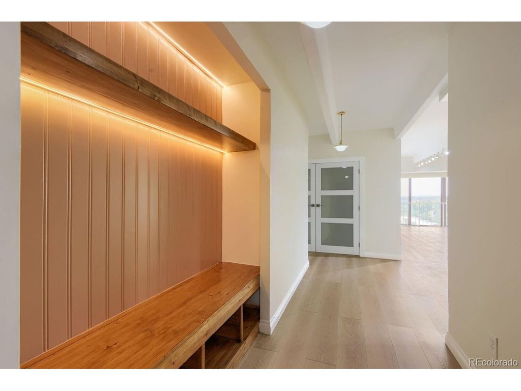 7877 E Mississippi Ave 706, Denver, CO 80247