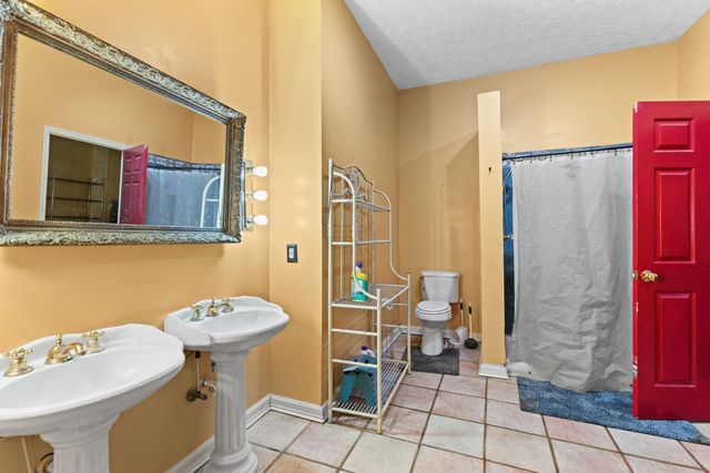 1650 Indian Creek Road, Thorn Hill, TN 37881