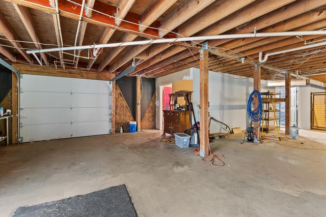 1650 Indian Creek Road, Thorn Hill, TN 37881