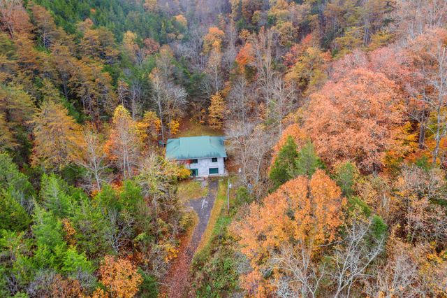 1650 Indian Creek Road, Thorn Hill, TN 37881