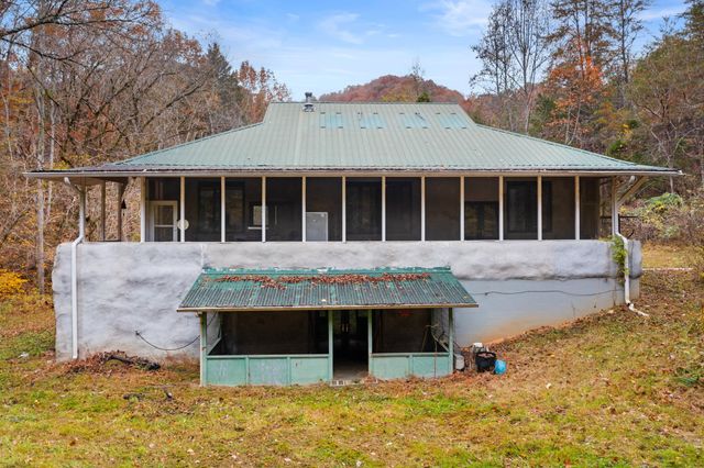 1650 Indian Creek Road, Thorn Hill, TN 37881