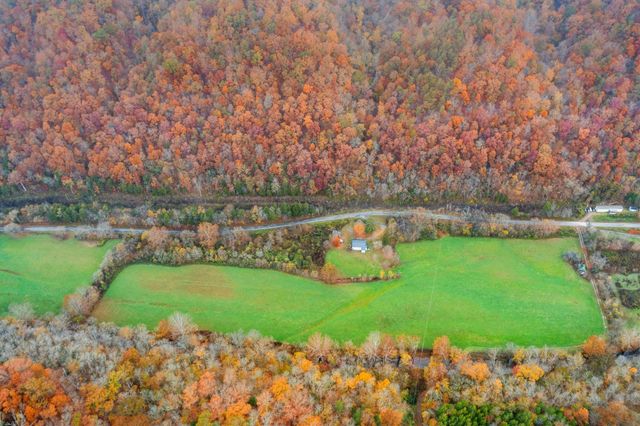1650 Indian Creek Road, Thorn Hill, TN 37881