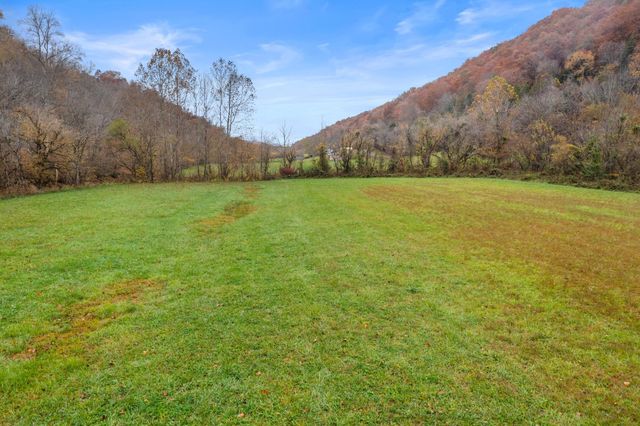 1650 Indian Creek Road, Thorn Hill, TN 37881
