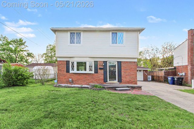 229 N Hanlon Street, Westland, MI 48185