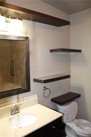 722 Santa Anita Dr, Kingsville, TX 78363