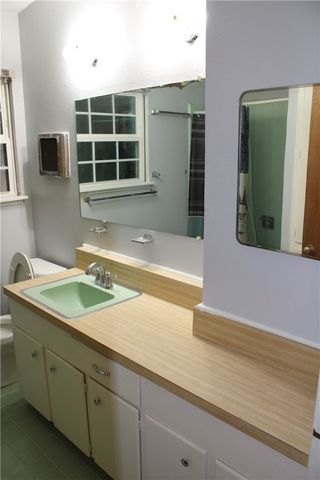 722 Santa Anita Dr, Kingsville, TX 78363