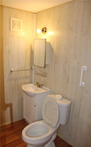 722 Santa Anita Dr, Kingsville, TX 78363