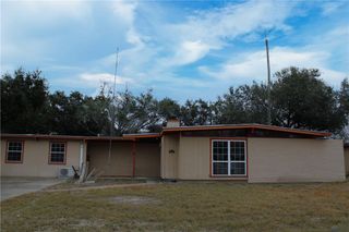 722 Santa Anita Dr, Kingsville, TX 78363
