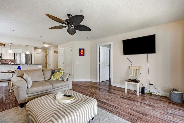 627 Woodmoor Dr Unit 203, Murrells Inlet, SC 29576