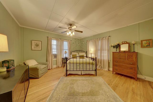 702 N 2nd St, Alpine, TX 79830